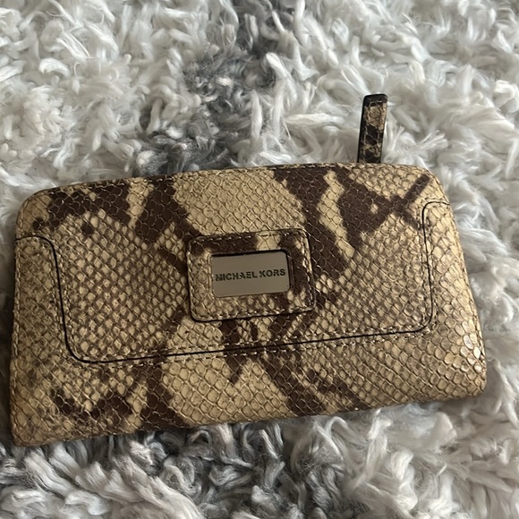 Michael Kors purse and wallet - Picture 11 of 11